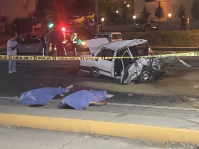 2 Otomobilin Çarpıştığı Kazada 2 Kişi Öldü, 3 Kişi Yaralandı