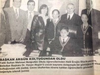 ULUSAL EGEMENLIK - 23 Yıl Önce Koltuğunu Devrettiği Halil'i Mutlu Gününde De Yalnız Bırakmadı