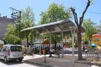 ÇOCUK PARKI - Gemlik'te İşçi Bekleme Durağı Sayıları Artıyor