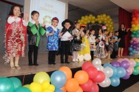 DEFİLE - Geri Dönüşüm Defilesi İzleyenlerden Bol Alkış Aldı