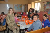 Jandarmadan Çocuklara Sürpriz