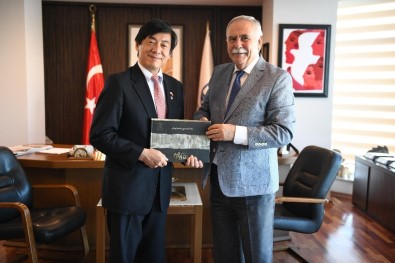 Japonya Büyükelçisi Miyajima'dan Başkan Gökhan'a Ziyaret