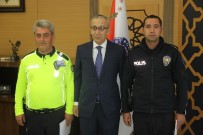 DEVLET MEMURLARı - Kahraman Polisler Ödüllendirildi