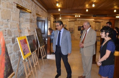Kuşadası'nda Resim Sergisi Açıldı