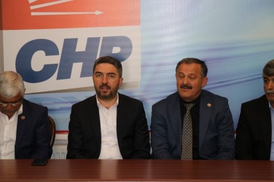 Muhtarlardan CHP'ye Ziyaret