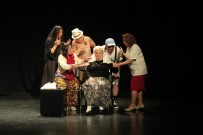 ODUNPAZARI - Odunpazarı'nda 'Garip Saçma Küçük Şeyler' Tiyatro Oyunu