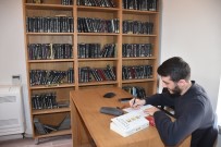 Tarihi Yapı Kitap Kurtlarını Ağırlıyor