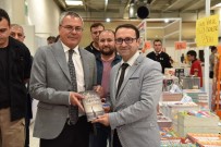 AHMET DENIZ - Vali Deniz, Salihli Üretici Kadınlar Pazarını Ziyaret Etti