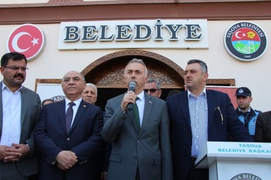 Başkan Öztürk Açıklaması 'Hemşehrilerimizin Hizmetkarı Olmaya Devam Edeceğiz'