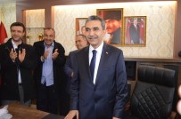 İLÇE SEÇİM KURULU - Besni Belediye Başkanı Mehmet Emre Mazbatasını Aldı