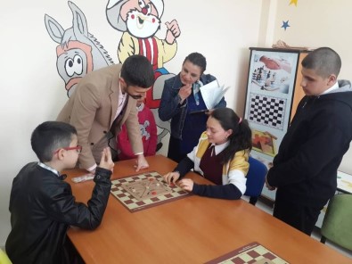 Boğazlıyan'da Zeka Oyunları Turnuvası Başladı
