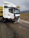 DEDEBAĞı - Denizli'de Trafik Kazası 1'İ Ağır 2 Yaralı