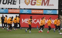 YUTO NAGATOMO - Galatasaray Taktik Çalıştı