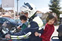 FARKINDALIK GÜNÜ - Otizmli Çocuğun Polis Olma Sevinci