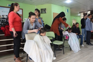 Silopi'de Engelli Öğrencilere Saç Bakımı