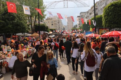 Adana'da Portakal Çiçeği Karnavalı Coşkusu