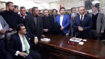 ARDAHAN BELEDIYESI - Ardahan Belediye Başkanı Faruk Demir Göreve Başladı