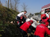 Balıkesir-İzmir Yolunda Kaza Açıklaması 1 Ölü, 3 Yaralı