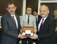 SEMIH YALÇıN - Belediye Başkanı Seçilen Galip Vidinlioğlu, Görevi Devraldı