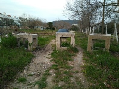 Denize Atılan Resifler Karada Çıktı