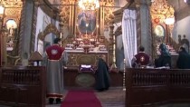 ERMENİ KİLİSESİ - Ermeni Cemaati Miçing Ayini İçin Toplandı