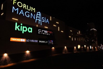 Forum Magnesia'nın Işıkları Gelecek İçin Azaltılacak