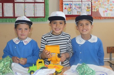 Karaman'da 'Mutluluğa Bir Oyuncak Da Sen Ver' Kampanyası