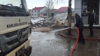 BAHAR TEMİZLİĞİ - Kışın Çetin Geçtiği Karlıova'da Basınçlı Su İle Temizlik