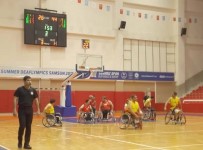 TEKERLEKLİ SANDALYE BASKETBOL - Melikgazi Belediyesi Tekerlekli Sandelye Takımı 3.Lig'e Yükseldi