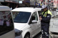 Tarsus'ta Ana Caddelere 15 Dakika Park İzni