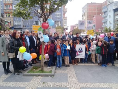 Tekkeköy'de Ağaçlar Kitap Açtı
