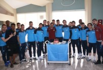 DOĞUM GÜNÜ - Uğurcan Çakır'a, Antalyaspor Maçı Öncesi Doğum Günü Sürprizi