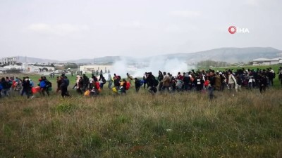 Yunanistan'dan Kuzey Makedonya'ya Geçmeye Çalışan Göçmenler Polisle Çatıştı