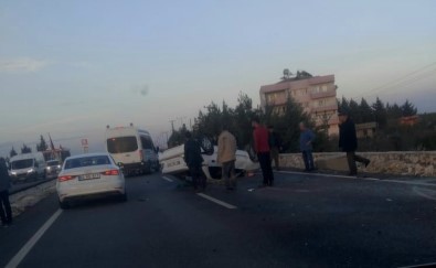 Adıyaman'da Otomobil Takla Attı Açıklaması 4 Yaralı