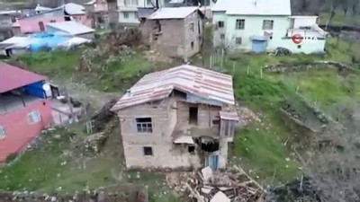 Elazığ'da 5.2'Lik Deprem 11 Köyde 50 Eve Hasar Verdi