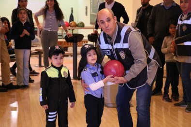 Şehit Polislerin Çocukları Bowling Turnuvasında Buluştu