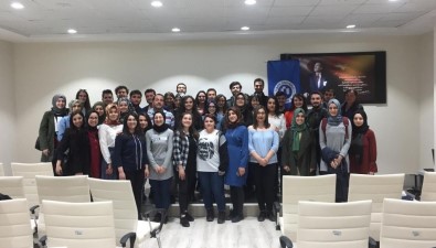 Uşak Üniversitesinde 'Hayatıma Ses Ver' Konferans Düzenlendi