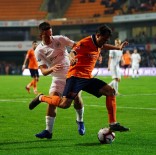 SERKAN ÇıNAR - Spor Toto Süper Lig Açıklaması Medipol Başakşehir Açıklaması 0 - Konyaspor Açıklaması 0 (İlk Yarı)