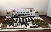 SİLAH DEPOSU - Tunceli'de Mağara Ve Silah Deposu İmha Edildi