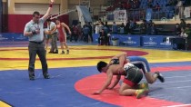 KALICI KONUTLAR - Türkiye 15 Yaş Altı Güreş Şampiyonası Sürüyor