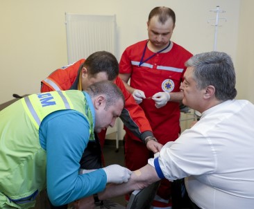 Ukrayna Devlet Başkanı Poroşenko'nun Analiz Sonuçları Açıklandı