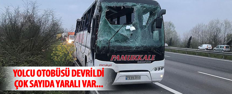 Sakarya'da yolcu otobüsü devrildi: 30 yaralı