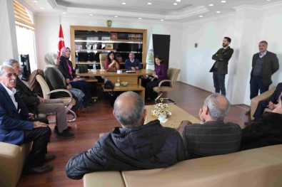 HDP'li Belediye Başkanı Ülkü Karaaslan Göreve Başladı