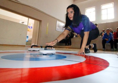 Okullar Arası Yıldızlar Ve Gençler Floor Curling İl Birinciliği
