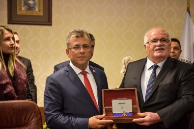 Taşköprü Belediye Başkanı Seçilen Abdullah Çatal, Görevi Devraldı