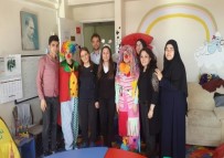 SIVAS CUMHURIYET ÜNIVERSITESI - Üniversite Öğrencilerinden, Hasta Çocuklara Sürpriz