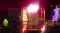 Anadolu Otoyolu'nda Tırla Minibüs Çarpıştı Açıklaması 5 Ölü, 3 Yaralı