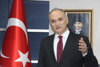 FARUK ÖZLÜ - Başkan Özlü İlk Düzenlemeyi Makam Araçlarına Yaptı