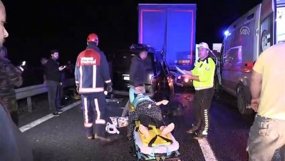 GÜNCELLEME - Anadolu Otoyolu'nda Tırla Minibüs Çarpıştı Açıklaması 5 Ölü, 5 Yaralı