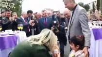 POLİS NOKTASI - Minik Özge'nin İstiklal Marşı Coşkusu Protokolü Hayran Bıraktı